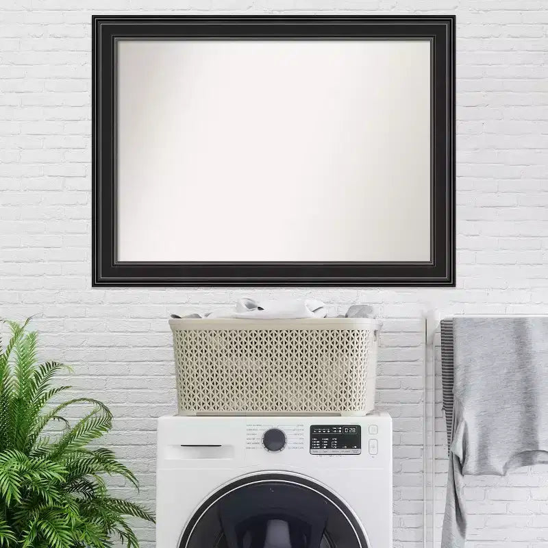 Specchio da parete rettangolare moderno 44" x 33" non smussato con cornice nera e accessori di montaggio