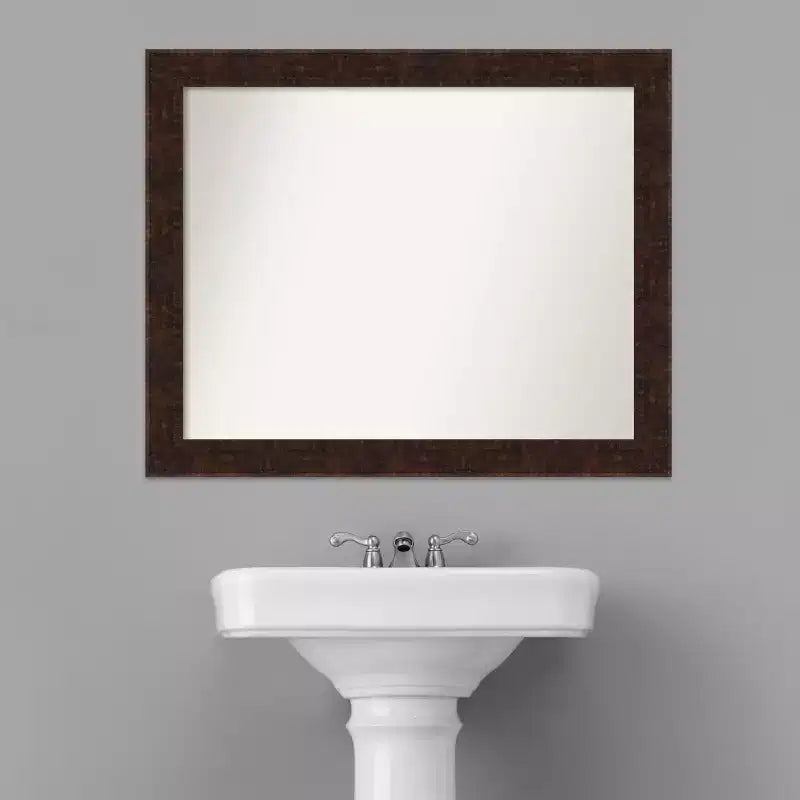 Specchio da parete rettangolare non bisellato 32" x 26" per bagno – Cornice sottile bronzo maculato