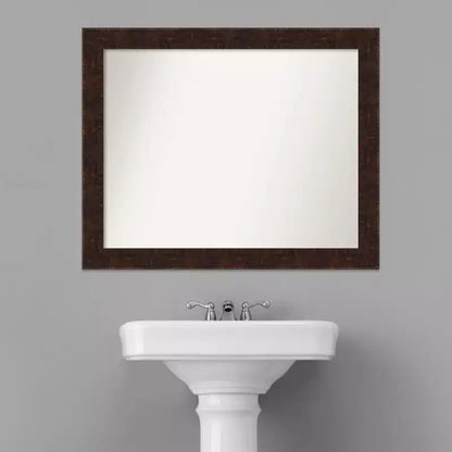 Specchio da parete rettangolare non bisellato 32" x 26" per bagno – Cornice sottile bronzo maculato