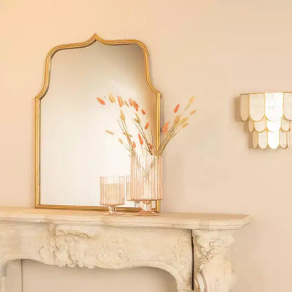 Specchio da Parete con Cornice ad Arco in Ferro – 61 cm L x 80 cm A, Montaggio a Parete