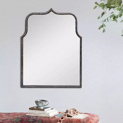 Specchio da Parete con Cornice ad Arco in Ferro – 61 cm L x 80 cm A, Montaggio a Parete