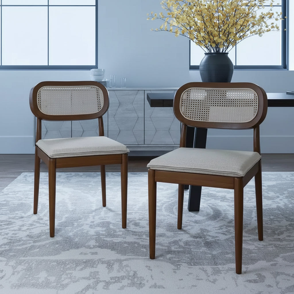 Sedia da pranzo moderna in rattan con gambe in legno massello
