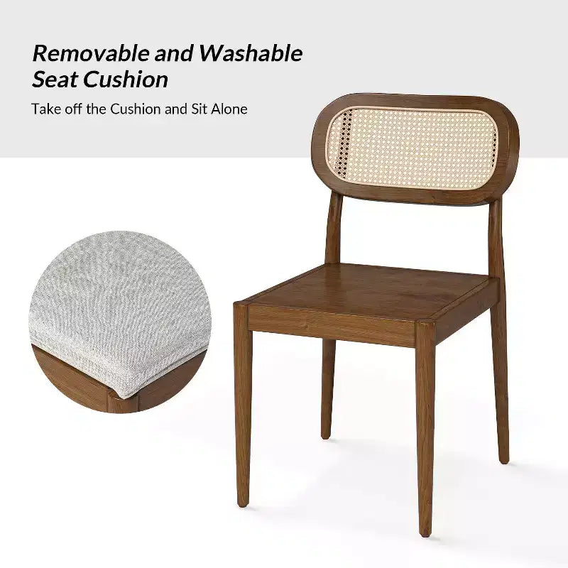 Sedia da pranzo moderna in rattan con gambe in legno massello